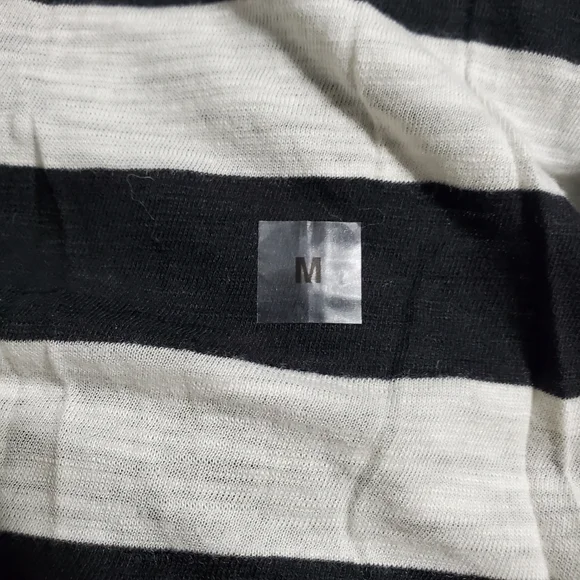NWT Express Black and White Striped Long Sleeve Top - Picture 8 of 8